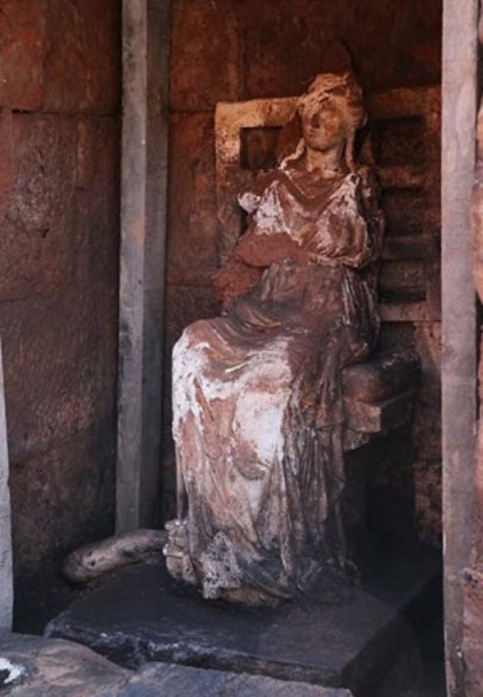 Βρέθηκε μετά από ανασκαφές το άγαλμα της θεάς Κυβέλης ηλικίας 2.100 ετών