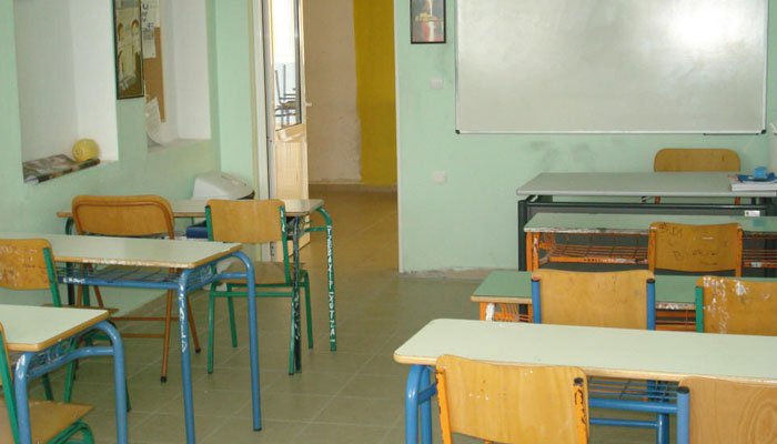 Κλειστό αύριο το Δημοτικό Σχολείο Προβατά Σερρών - Αποκολλήθηκαν σοβάδες από τη οροφή αίθουσας