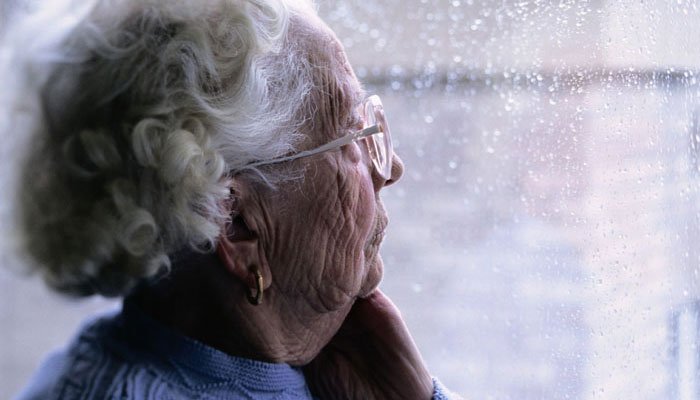 Οι φυσικές καταστροφές αυξάνουν τον κίνδυνο άνοιας στους ηλικιωμένους