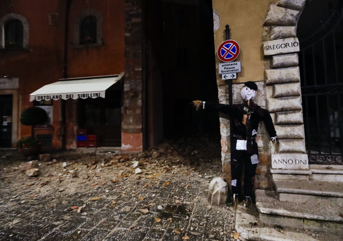 Νέος ισχυρός σεισμός 6,7 ρίχτερ στην κεντρική Ιταλία (ΒΙΝΤΕΟ)