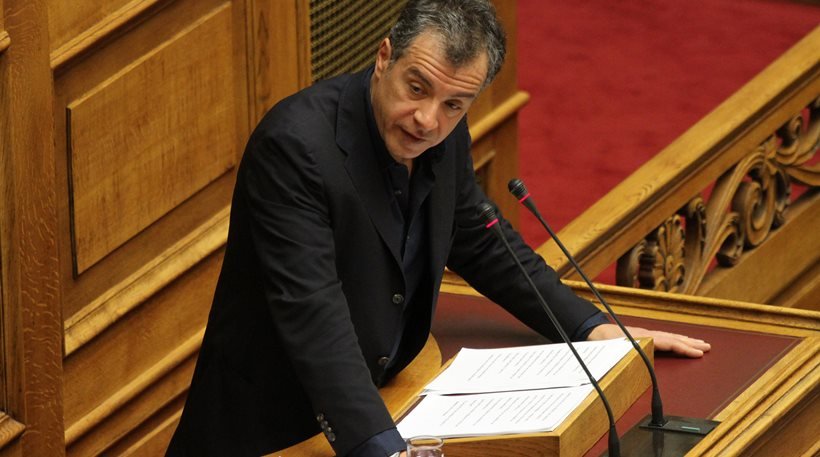 Θεοδωράκης: Οι δημαγωγοί & οι λαϊκιστές δεν κατακτούν μόνοι τους την εξουσία, χρειάζονται κανάλια