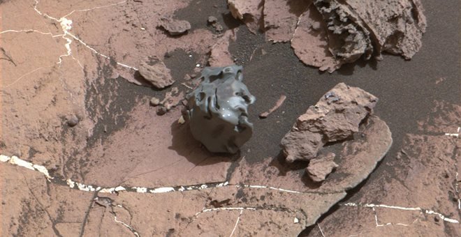 Το ρόβερ Curiosity ανακάλυψε έναν περίεργο σιδερένιο μετεωρίτη στον Άρη
