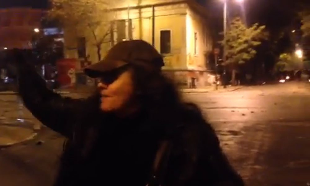 VIDEO: Η Ελένη Λουκά «διώχνει» τον Ομπάμα από την Αθήνα