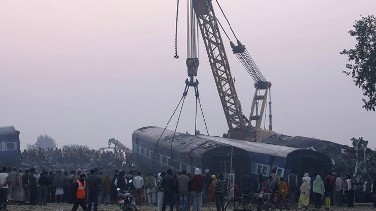 Στους 146 οι νεκροί από το σιδηροδρομικό δυστύχημα στην Ινδία