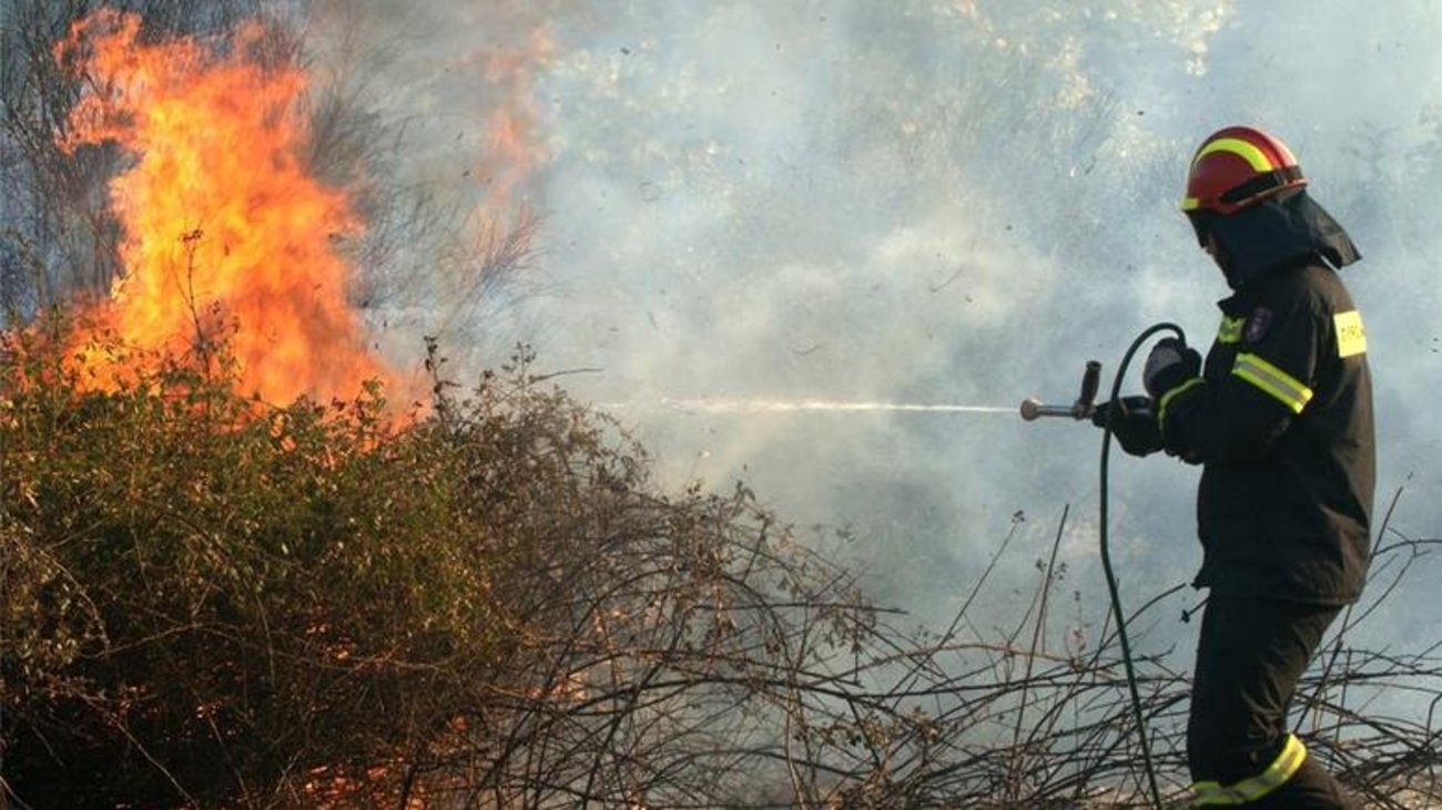 Πυρκαγιά στην περιοχή των Λατομείων του Μαρκόπουλου