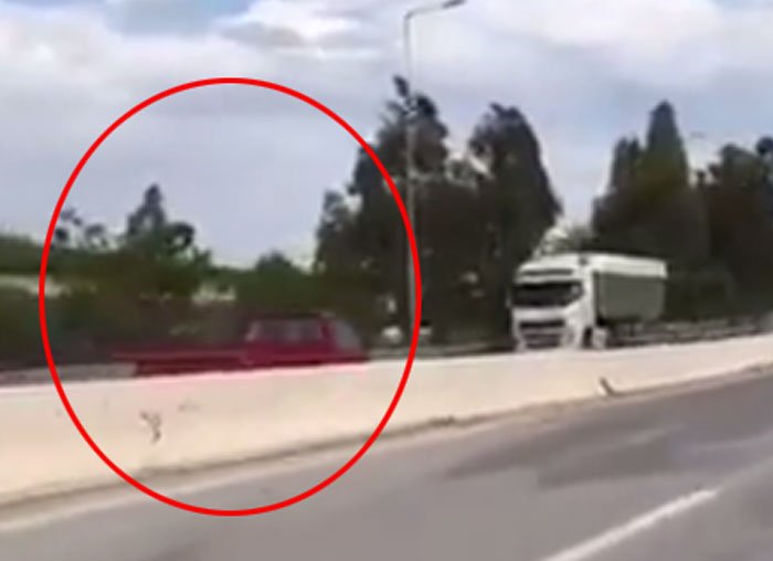 VIDEO: Οδηγός στην Κρήτη οδηγεί ανενόχλητος στο αντίθετο ρεύμα της Εθνικής Οδού