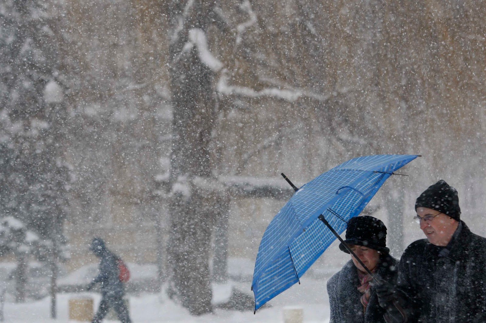 Έκτακτο δελτίο επιδείνωσης καιρού: Έρχονται χιόνια και παγωνιά μέχρι την Πέμπτη