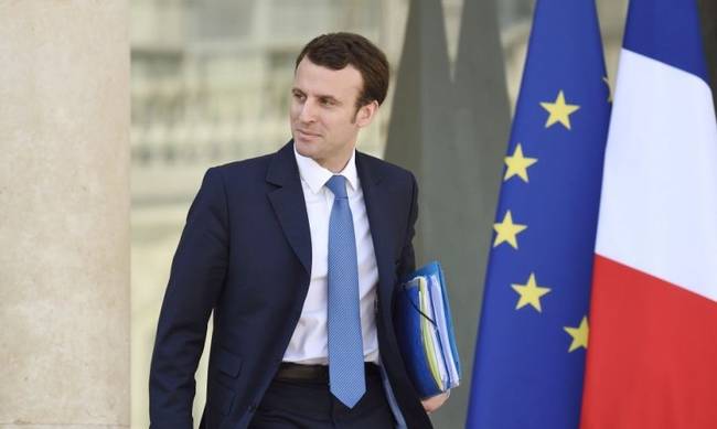 Macron: Θα είμαι υποψήφιος για Πρόεδρος της Γαλλίας
