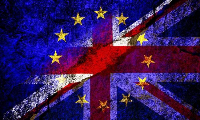 Brexit: H απόφαση του δικαστηρίου ανοίγει τη συζήτηση πρόωρων εκλογών