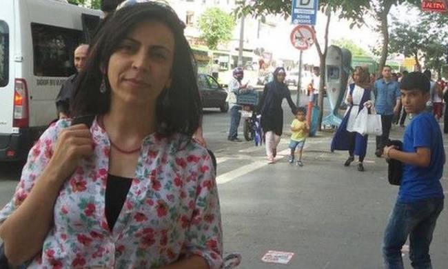 Τουρκία: Το καθεστώς Ερντογάν άφησε ελεύθερη τη δημοσιογράφο του BBC