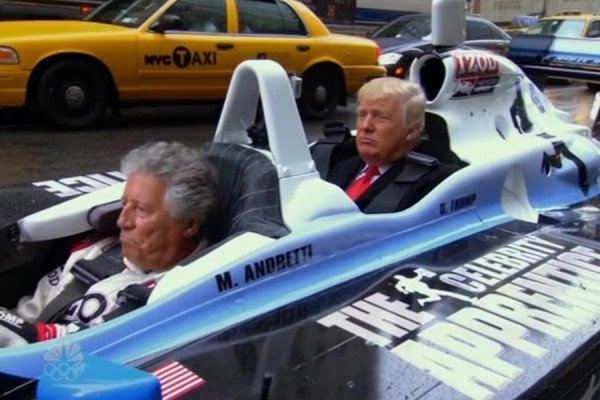 Ο Ντόναλντ Τραμπ βολτάρει με IndyCar στη Νέα Υόρκη (+video)