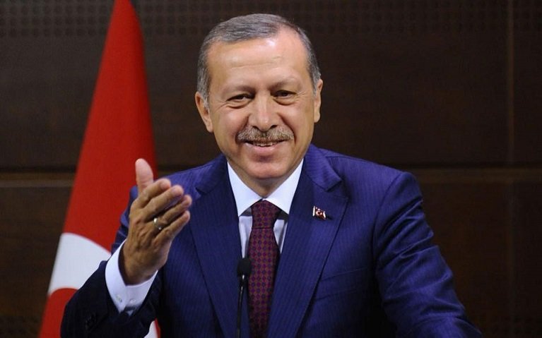 Ο Ερντογάν «παίζει» την Ευρώπη: Θα υπογράψω την επαναφορά της θανατικής ποινής αν η Βουλή υπερψηφίσει το μέτρο