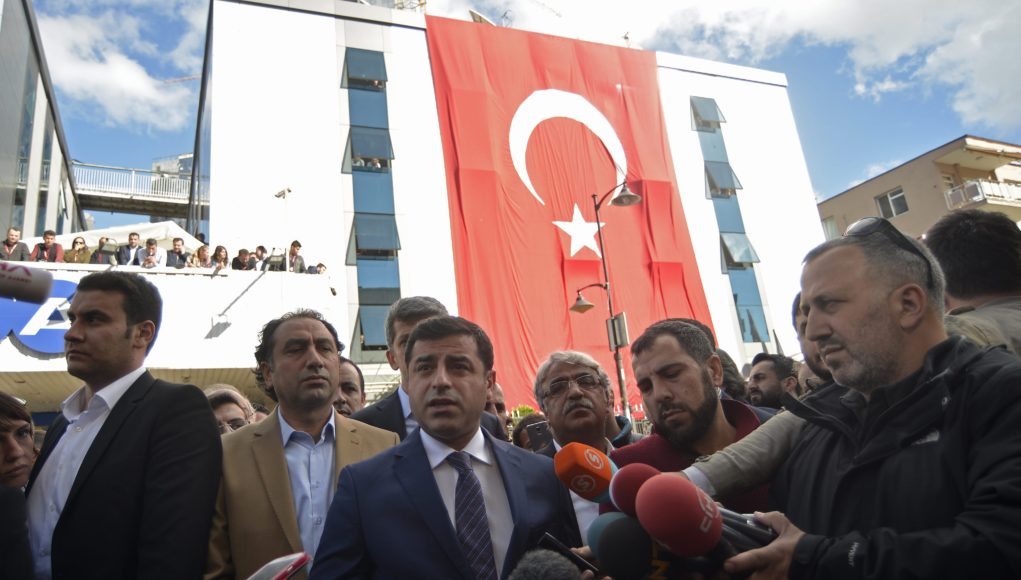 Τουρκία: Παγώνει την κοινοβουλευτική του παρουσία το HDP