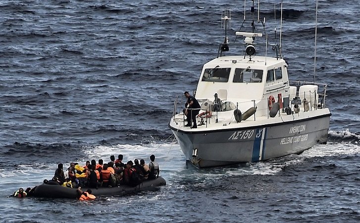 Θάσος: Εντοπίστηκε λέμβος με 19 μετανάστες, οι τρεις χωρίς τις αισθήσεις τους