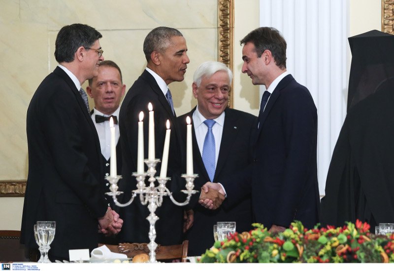 Η συνάντηση Μητσοτάκη- Ομπάμα και η χειραψία με Τσίπρα στο επίσημο δείπνο (ΦΩΤΟ)