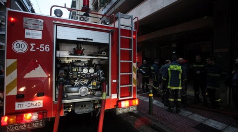 Χαλκίδα: Νεκρός ανασύρθηκε 80χρονος μετά από πυρκαγιά  σε ημιυπόγειο διαμέρισμα
