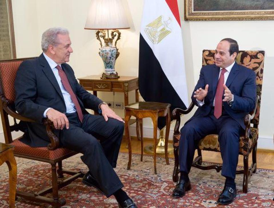 Συνάντηση του Δ. Αβραμόπουλου με τον Αιγύπτιο Πρόεδρο Άμπντελ Φατάχ Αλ Σίσι