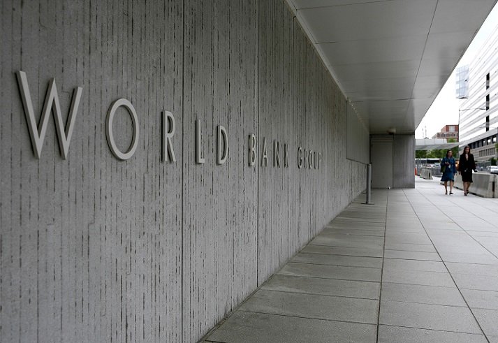 Παγκόσμια Τράπεζα, ο «μεγάλος αδελφός» του ΔΝΤ: Κόψτε φοροαπαλλαγές και επιδόματα…