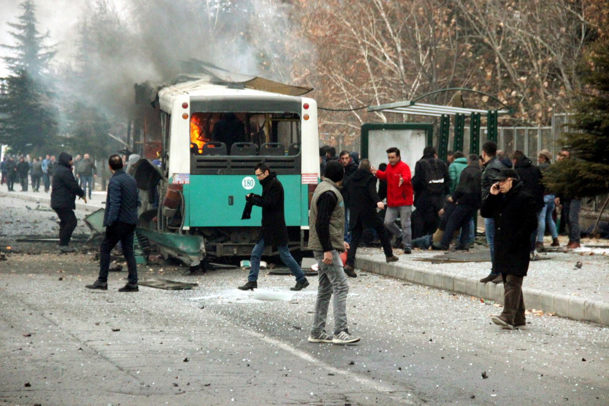 Έκρηξη με νεκρούς και πολλούς τραυματίες κοντά σε πανεπιστήμιο της Τουρκίας