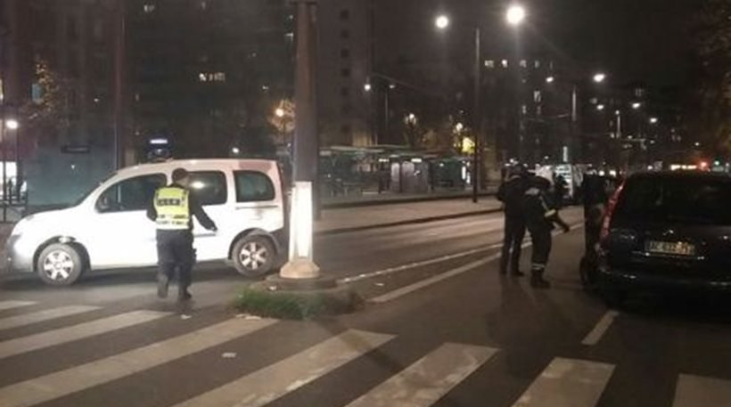 Συναγερμός στο Παρίσι: Ένοπλος κρατά 7 ομήρους