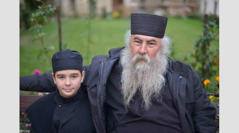 Ένας 12χρονος έγινε μοναχός στο Άγιον Όρος! [ΦΩΤΟ]