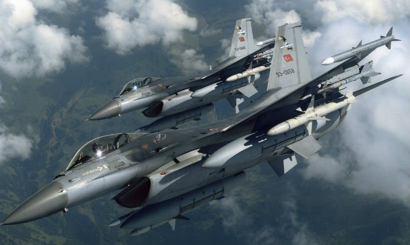 Αιγαίο: Τρεις εικονικές αερομαχίες & 20 τουρκικές παραβιάσεις