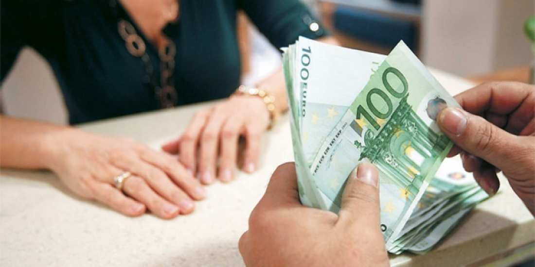 Θεσσαλονίκη: Υπάλληλος τράπεζας εξαπάτησε 10 πελάτες & υφάρπαξε 850.000 ευρώ από τους λογαριασμούς τους