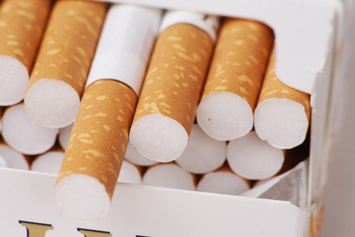 Περισσότερα από 1 εκατ. λαθραία πακέτα τσιγάρων κατασχέθηκαν στο λιμάνι του Πειραιά (φωτό)