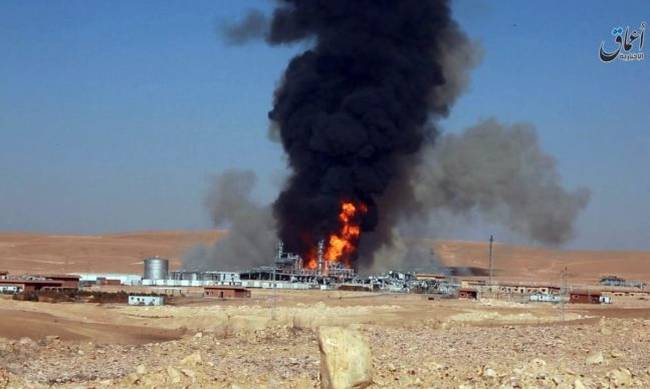 Το Ισλαμικό Κράτος ανατίναξε σταθμό φυσικού αερίου που προμήθευε τη Συρία