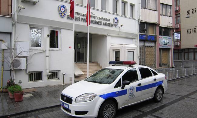 Συναγερμός στην Κωνσταντινούπολη: Έριξαν ρουκέτα σε αστυνομικό τμήμα