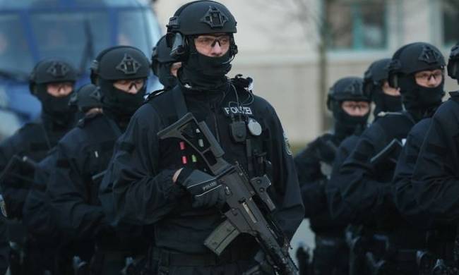 Γερμανία: Συλλήψεις τριών υπόπτων για σχέσεις με το Ισλαμικό Κράτος