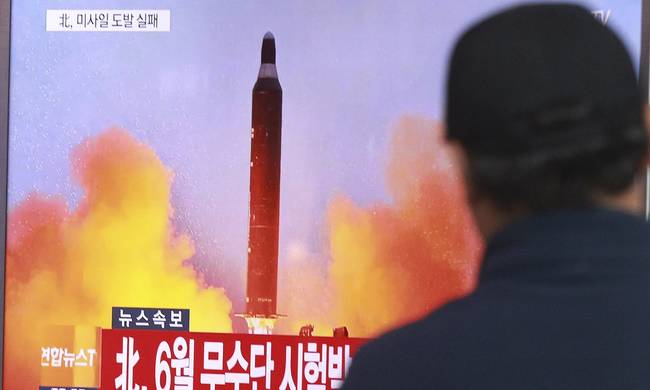 Νέα πρόκληση από την Βόρεια Κορέα: Εκτόξευσε βαλλιστικό πύραυλο εναντίον της Ιαπωνίας