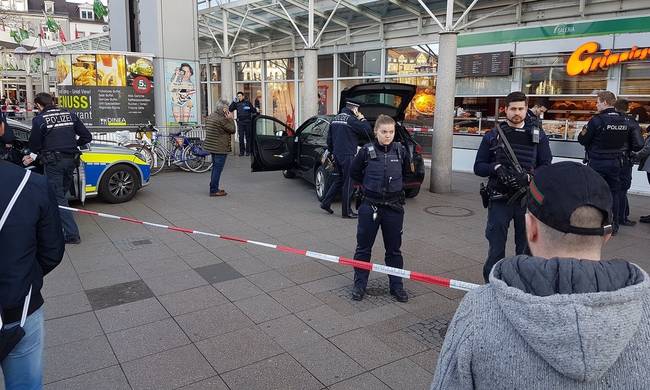Τραγωδία στη Γερμανία: Ένοπλος έσπειρε τον τρόμο στη Χαϊδελβέργη - Ένας νεκρός και δύο τραυματίες