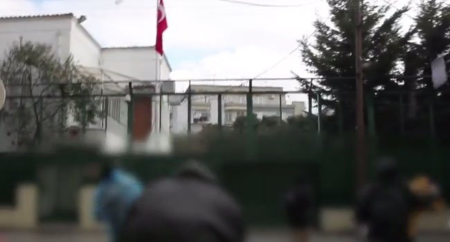 Ο Ρουβίκωνας ανέλαβε την ευθύνη για την επίθεση στο τουρκικό προξενείο στην Κομοτηνή (βίντεο)