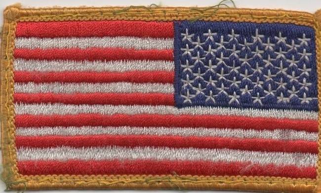 Γιατί η αμερικανική σημαία είναι ραμμένη ανάποδα στις στρατιωτικές στολές; (ΦΩΤΟ)