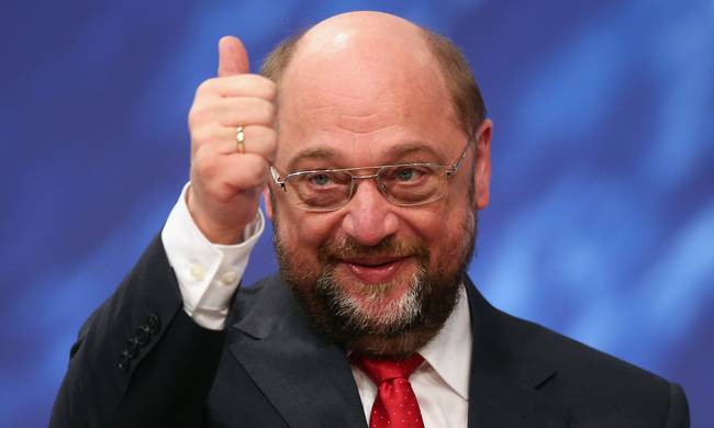 Γερμανία: Η «σεξοβόμβα» Μάρτιν Σουλτς προκαλεί ευφορία στους υποστηρικές του SPD