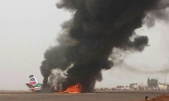 Νότιο Σουδάν: Συνετρίβη αεροσκάφος με 45 επιβάτες και είναι όλοι ζωντανοί (εικόνες-βίντεο)