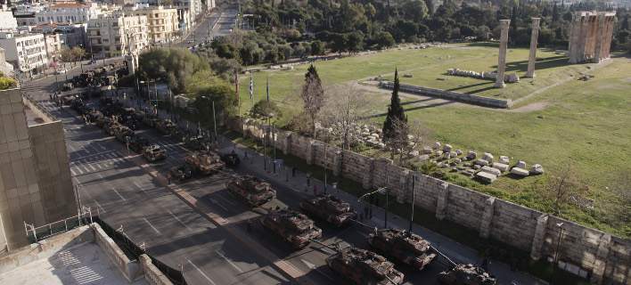 Δείτε live τη στρατιωτική παρέλαση της Αθήνας