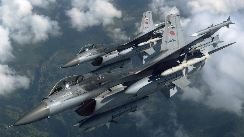 Οι Τούρκοι κλιμακώνουν τις προκλήσεις στο Αιγαίο: Μία εικονική αερομαχία & 33 παραβιάσεις σήμερα