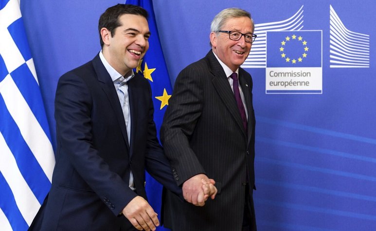 Γιούνκερ: Είμαι ο πιο δημοφιλής Ευρωπαίος πολιτικός στην Ελλάδα - Ο Τσίπρας & οι Έλληνες με αγαπούν βαθιά