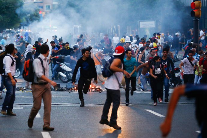 Νεκρός νεαρός άνδρας σε αντικυβερνητική διαδήλωση στη Βενεζουέλα