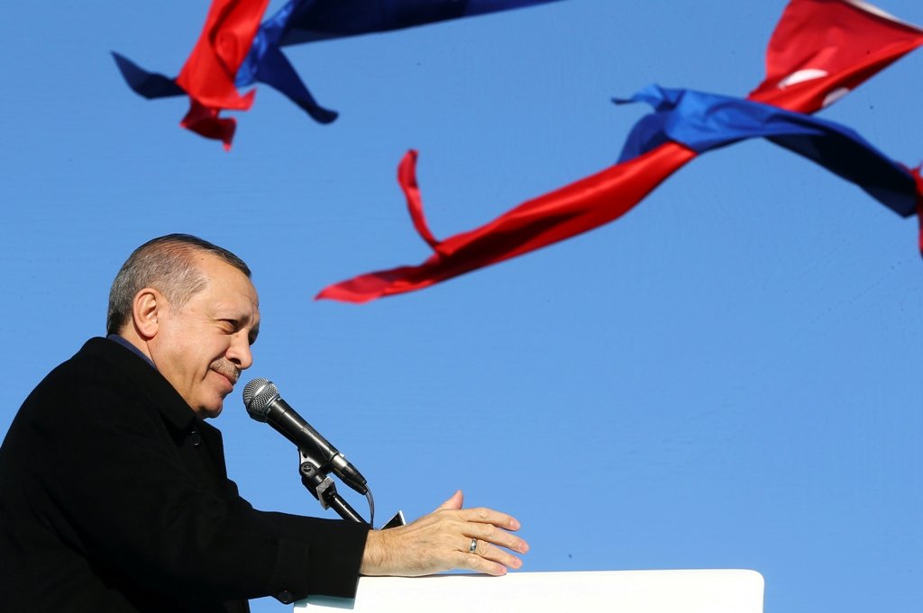 Μικρό προβάδισμα στο «ναι» δίνουν οι τουρκικές δημοσκοπήσεις