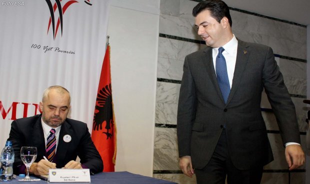 Πολιτική αντιπαράθεση με φόντο το χασίς στην Αλβανία!