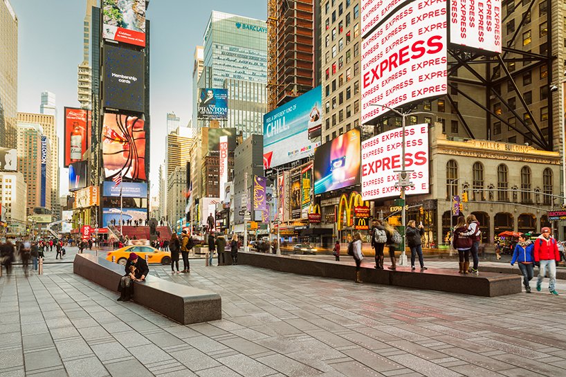 snohetta times square pedestrian plaza opens new york designboom 04