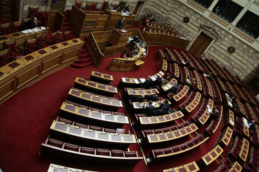 Βουλή: Προς ψήφιση ο εξωδικαστικός μηχανισμός για τις επιχειρήσεις