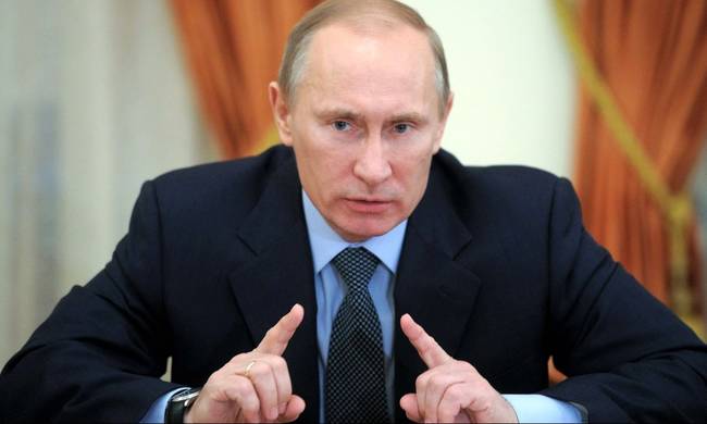 Πούτιν: Αμερικανοί χάκερς μπορεί να ενοχοποίησαν τη Μόσχα