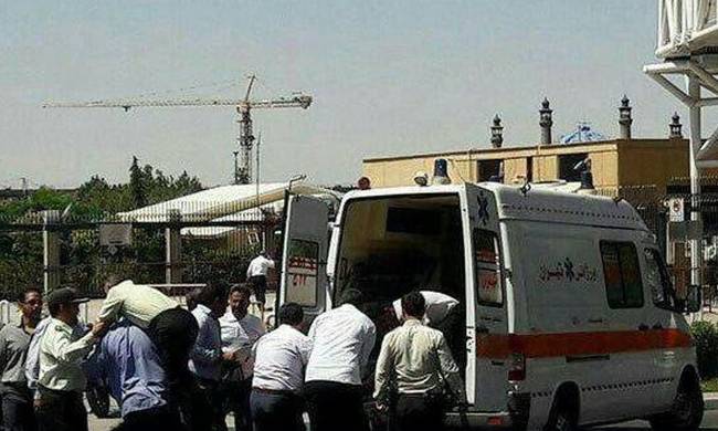 Επίθεση με δυο νεκρούς στο Ιράν στο κοινοβούλιο και στο μαυσωλείο