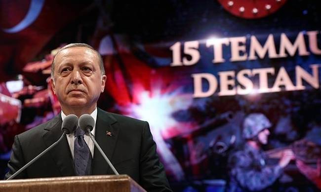 Ερντογάν: Η Δύση να αποφασίσει αν θα στηρίξει τους τρομοκράτες ή την Τουρκία