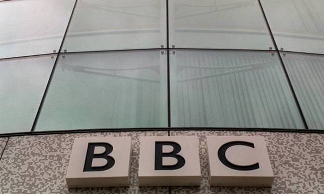 Σάλος στη Βρετανία με τους μισθούς στο BBC (vid)