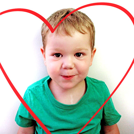 «Από καρδιάς για το Νέστορα»: Το 3χρονο αγοράκι με τη σπάνια ασθένεια ζητά τη βοήθεια όλων μας